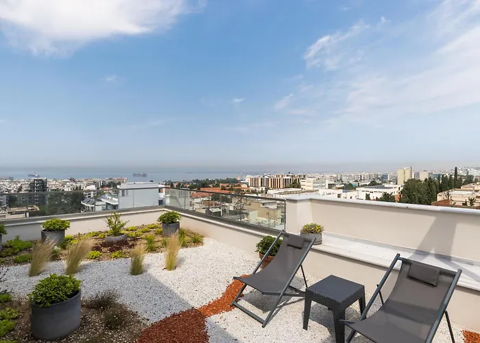 Skyline Horizon Luxury With Stunning Terrace By Binobi!